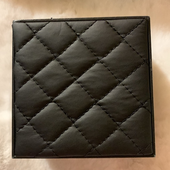 🎅 BEBE Black / Silver Watch Rhinestone Bezel NIB - Picture 9 of 12